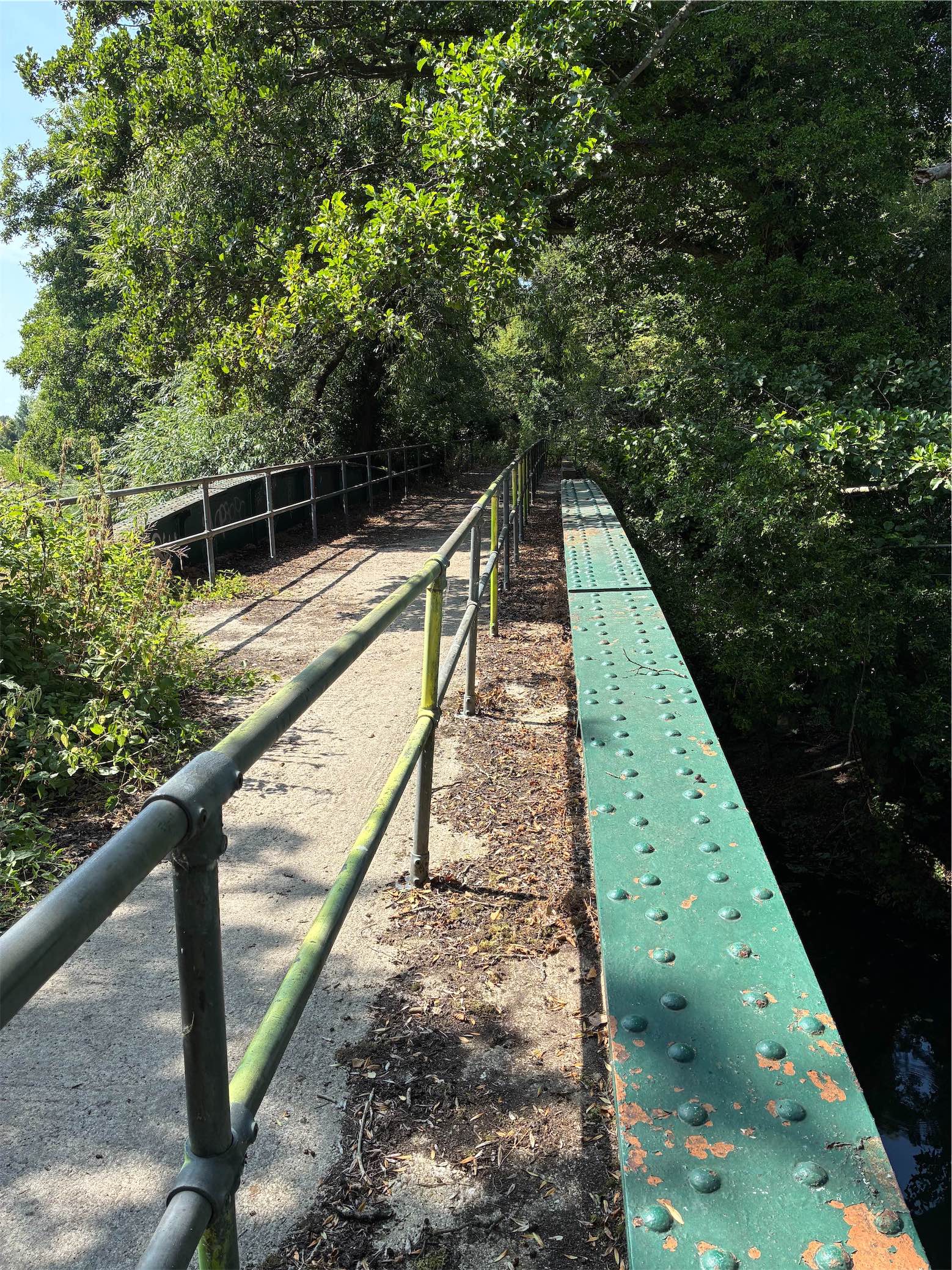 Skew Bridge crosses Stroud Navigation  